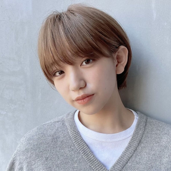 クールだけど女性らしいショートスタイルの写真