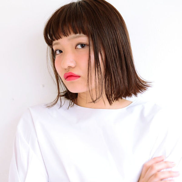 CITAの女性モデルの横顔写真