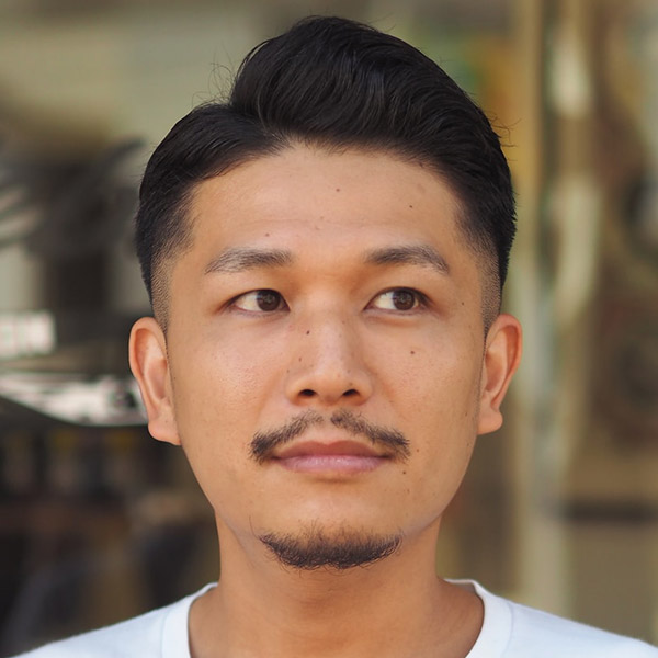 ひげを整えた男性の写真