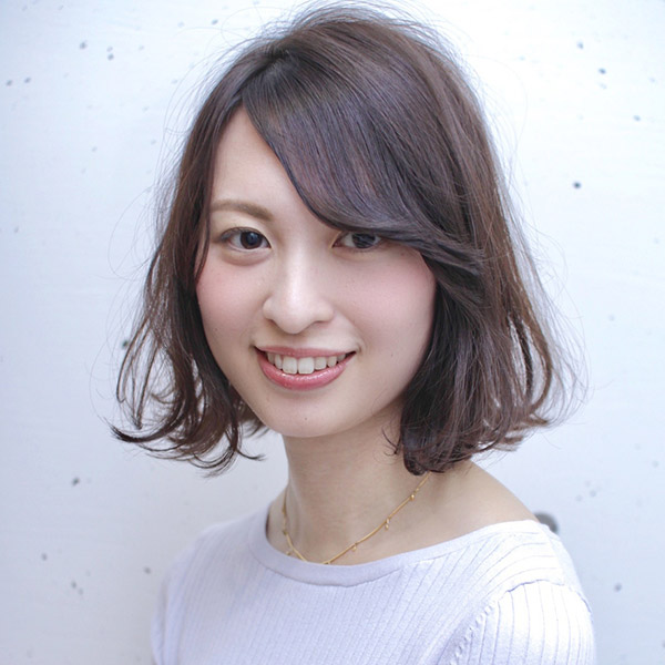 立体感を持たせたボブのスタイル例