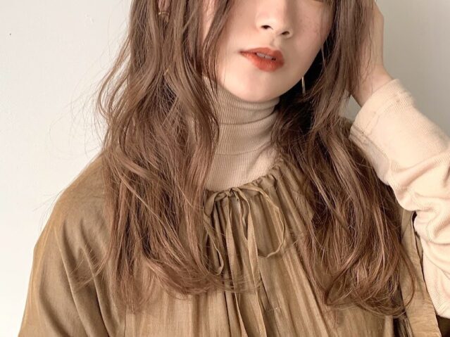 酸性パーマならウェーブヘアをもっと楽しめる？メリットとデメリットを徹底解説！