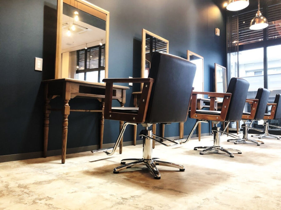 ネイビーヘアデザインの店内の写真