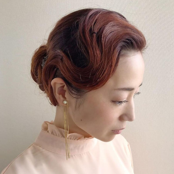 綺麗なアップ姿の女性の写真