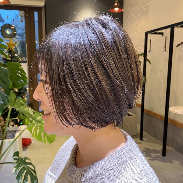 自然な色合いのヘアカラースタイル
