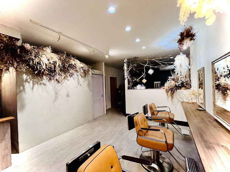 姶良市の美容室アンウルの店内写真