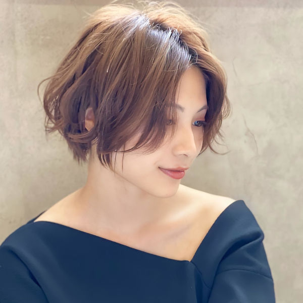 アグ ヘアー コディーノ マエバシテンの大人ショートスタイル