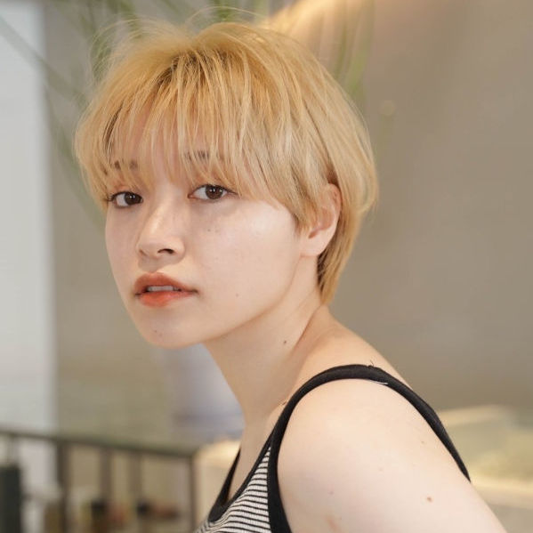 hair make ONE007のショートスタイル