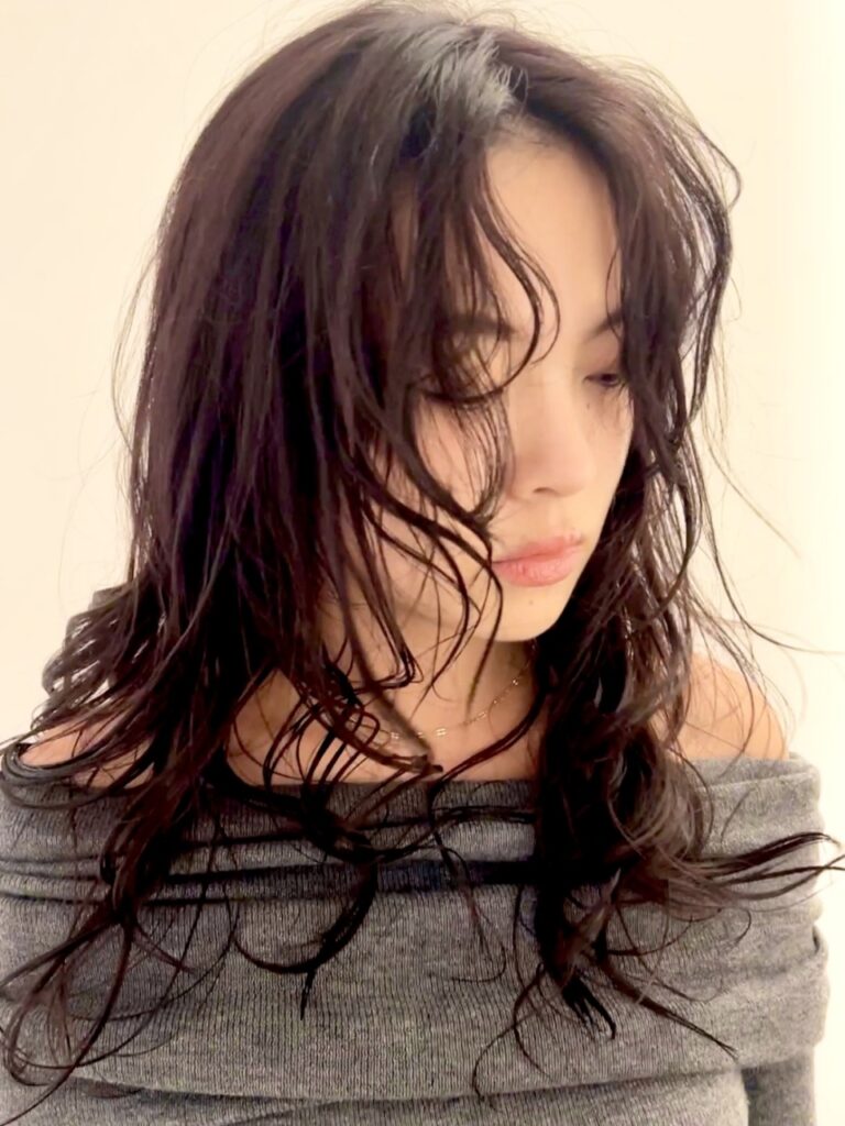 スペシウム バイ アンバースデーのスタイル写真