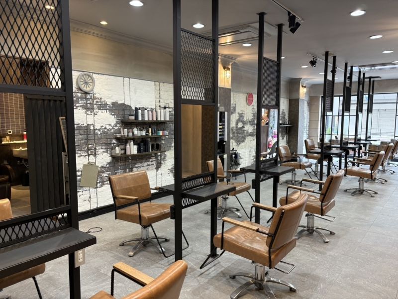 hair salon SHIAN 八王子店の店内の写真