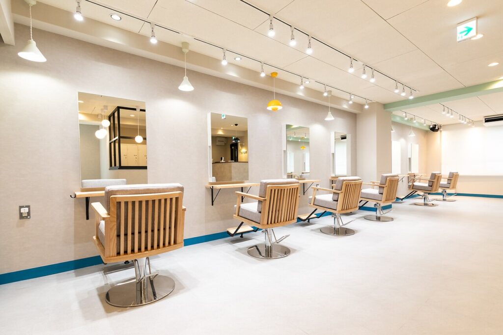 Agu hair monet 三鷹店の店内写真