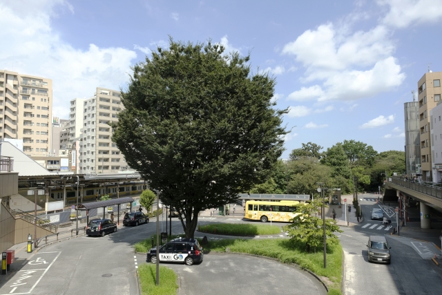 三鷹駅周辺の様子