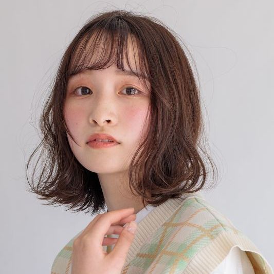 KAINO フレスポしんかな店の上品なロブスタイル