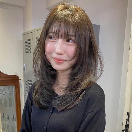 benji 天神店のつややかなヘアスタイル