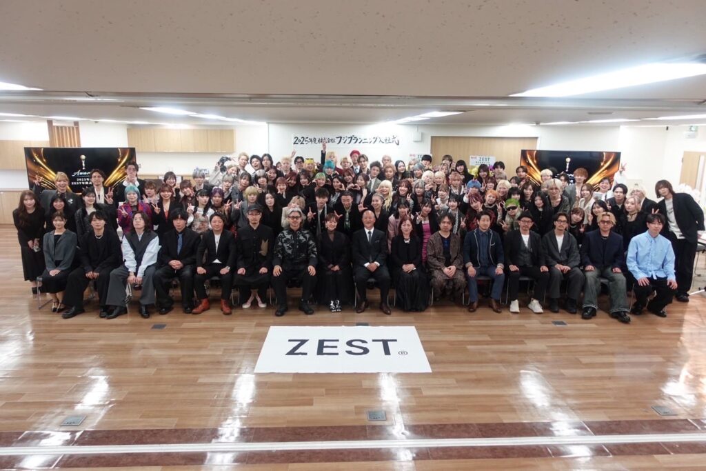 ZESTの写真の集合写真