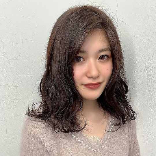 Liberte 新宿の落ち着いた印象の中に、女性らしい艶と柔らかさが光るスタイルの写真