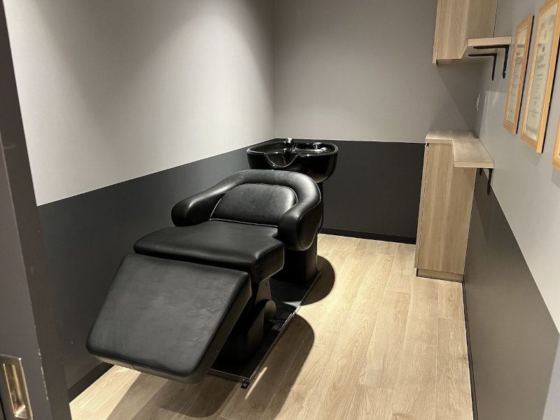 Eleanor spa&treatment 新宿店の個室のシャンプースペース
