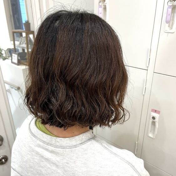 ボブパーマのヘアスタイルの写真