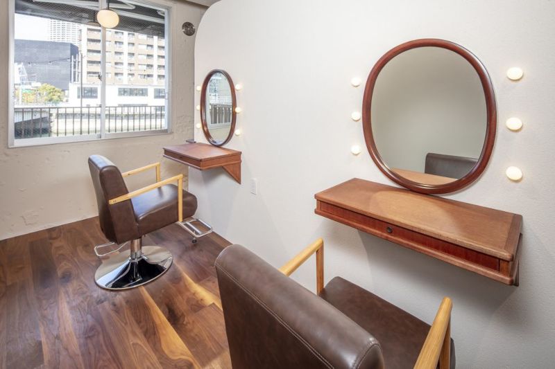 el zafiro 肥後橋店の半個室型になった店内の写真