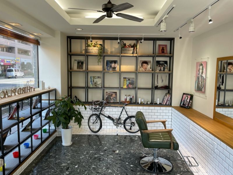 s THIRD PLACEの店内写真