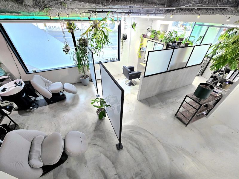 nyu＋Z SALONの店内写真