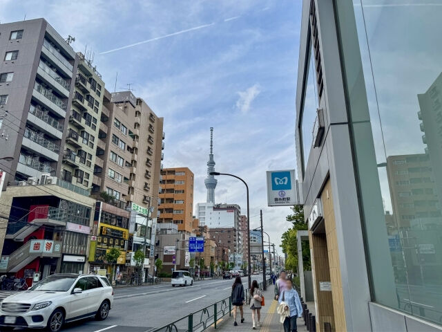 錦糸町の大通りの写真